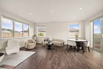 14 Gumdigger Rise, Millwater