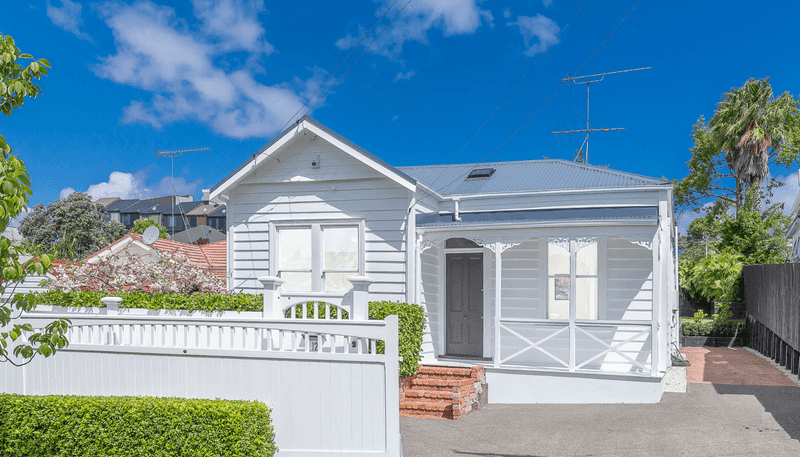 12 Third Avenue, Kingsland