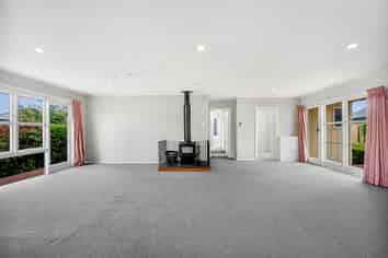 17 Laurence Street, Queenwood