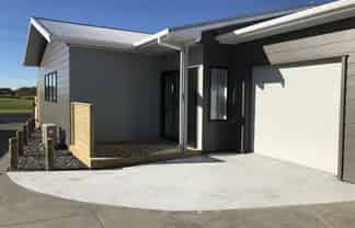 586B Papamoa Beach Road, Papamoa