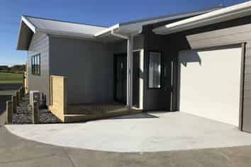 586B Papamoa Beach Road, Papamoa