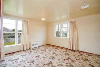 300 Conyers Street, Strathern