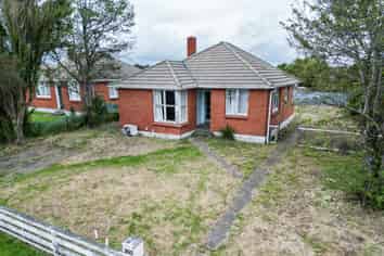 300 Conyers Street, Strathern