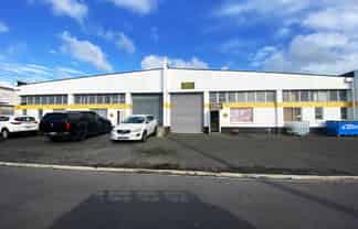 TWO TENANCIES, ONE GREAT OPPORTUNITY
