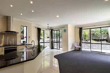 44 Grammar School Road, Pakuranga