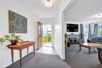 5 Tybalt Street, Stratford