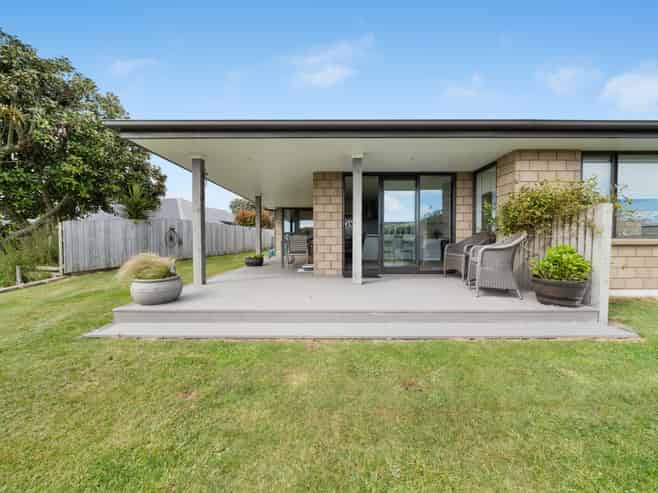 385 Frankley Road, Ferndale