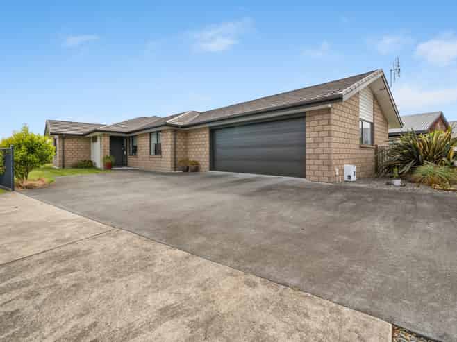 385 Frankley Road, Ferndale
