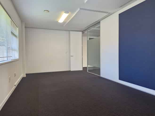 Sunny ground floor offices