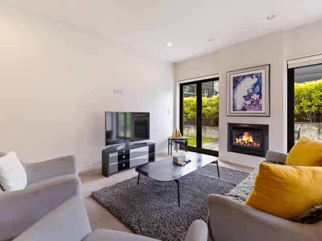 8 Hallenstein Street, Queenstown