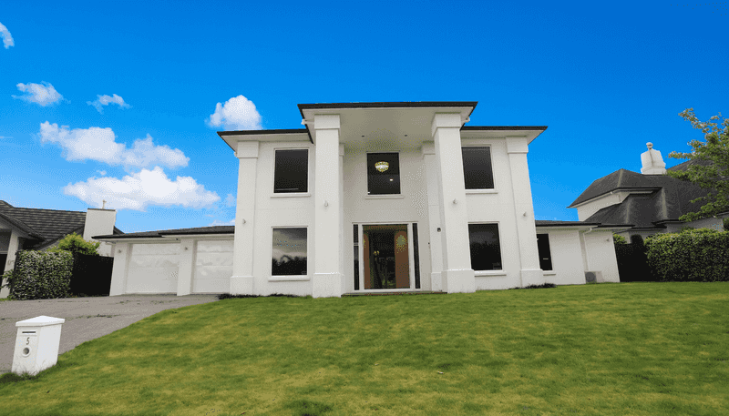 5 Karl Michael Crescent, Flagstaff