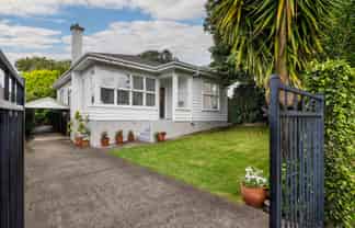 18 Vinter Terrace, Mount Albert