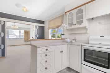 142 College Road, Edgecumbe