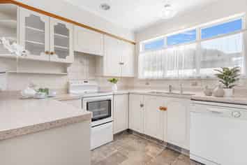 142 College Road, Edgecumbe