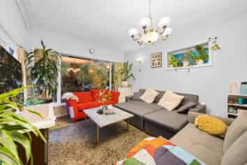 47 Hillsborough Road, Hillsborough