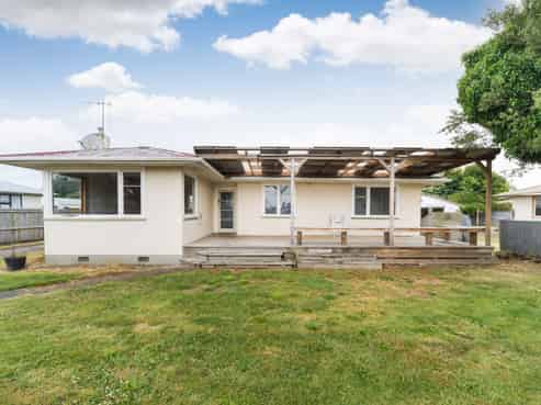 79 Rugby Street, Awapuni