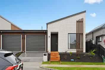 1/6 Lumino Terrace, Glenview