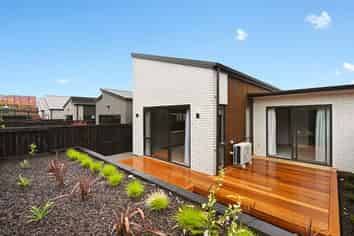 1/6 Lumino Terrace, Glenview