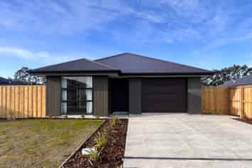 22 Bob Reid Crescent, Darfield