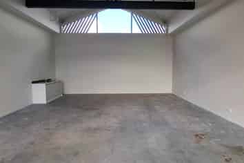 BRAND NEW COMMERCIAL/RETAIL TENANCIES
