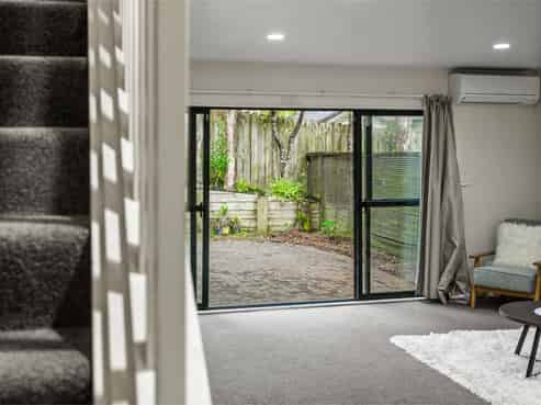 135d Triangle Road, Massey