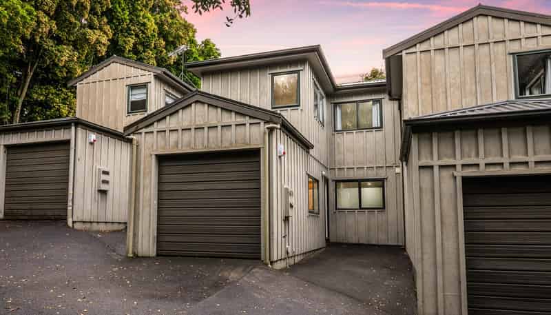 135d Triangle Road, Massey