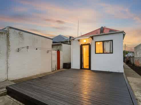 28  Eskvale Street, SAINT KILDA