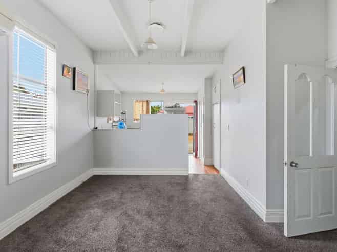 28  Eskvale Street, SAINT KILDA