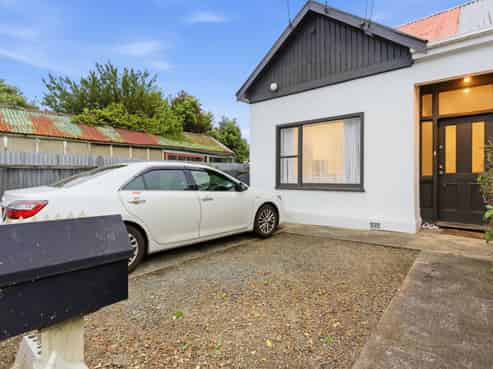 28  Eskvale Street, SAINT KILDA