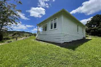 614d Paparoa Station Road, Paparoa