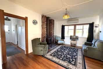 3 Brown Street, CLINTON