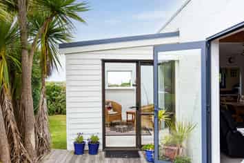 384 Taieri Mouth Road, Kuri Bush