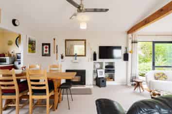 384 Taieri Mouth Road, Kuri Bush