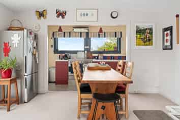 384 Taieri Mouth Road, Kuri Bush