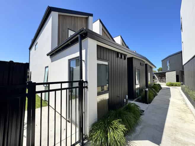 1/8 Tonga Place, Riccarton