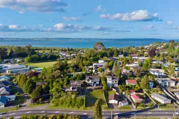 90 Kawaha Point Road, Kawaha Point