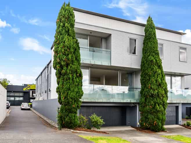 2/24 Westmoreland Street West, Grey Lynn