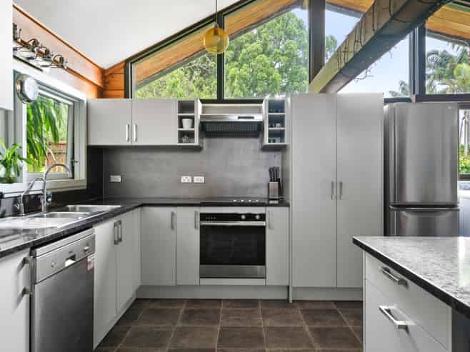 33-35 Callis Avenue, Opaheke