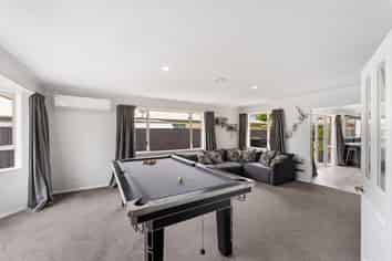 1 Cardigan Bay Place, Addington