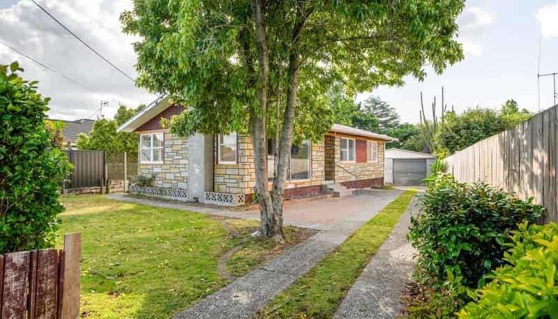 38 Forth Crescent, Glenview