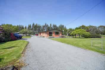 20 Cross Road, Winton