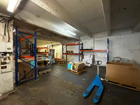 Industrial Unit, Central Location