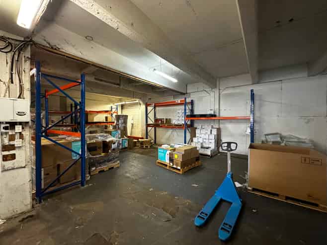 Industrial Unit, Central Location