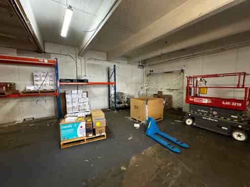 Industrial Unit, Central Location