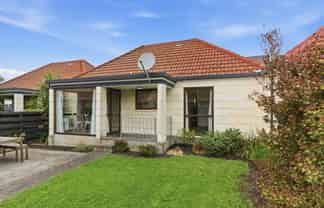 2/4 Broadbent Street, Riccarton