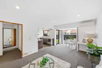 2/4 Broadbent Street, Riccarton