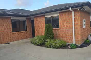 12A Cameron Street, Papakura