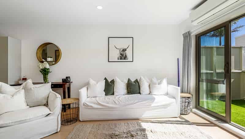 4/21 Hunters Park Drive, Three Kings