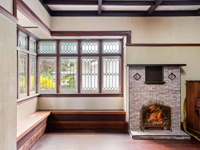 54 Lloyd Avenue, Mount Albert