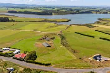 140 Longwood Road, Riverton